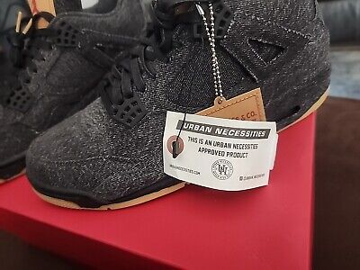 Size 11 - Jordan 4 Retro x Levi's Black Denim 2018 Size 11 - Jordan 4 Retro x Levi's Black Denim 2018