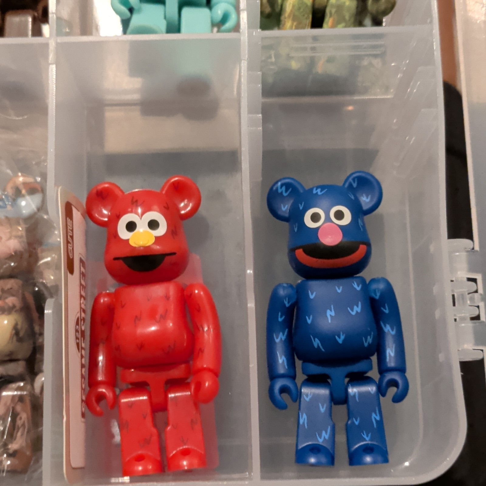 ULTIMATE 100% Bearbrick Collection (32 Figs) + 48-Slot Pro Case-BAPE Baby MILO  thumbnail 2