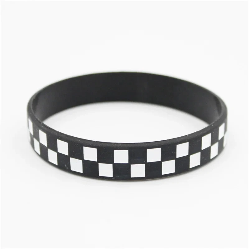 Pulsera de silicona a cuadros para hombre tono negro a cuadros redonda joyería en capas Foto 4 de 4