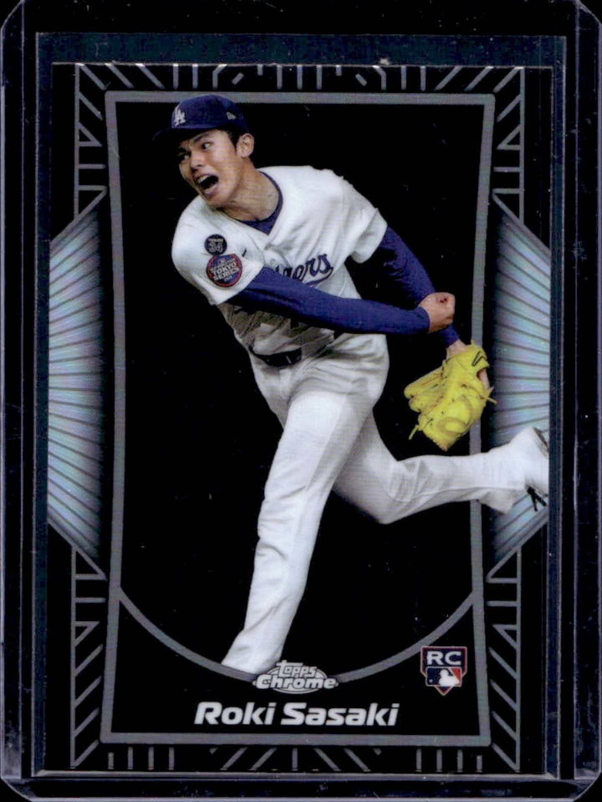 2025 Topps Chrome Roki Sasaki Shadow Etch RC Rookie #SE-15 Dodgers