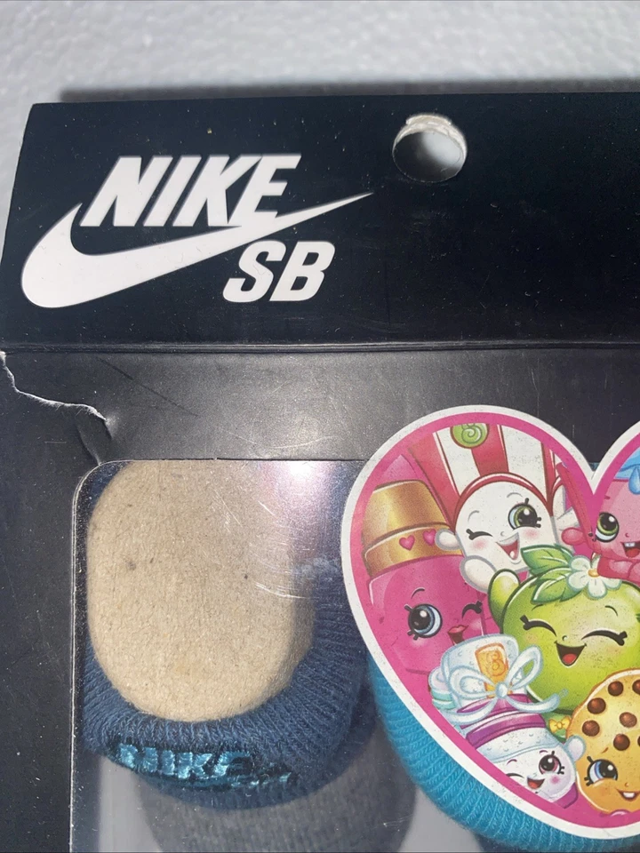 NUEVO PAQUETE DE 2 PARES DE BOTINES NIKE RECIÉN NACIDO BEBÉ 0-6 MESES ALGODÓN/POLIÉSTER Foto 2 de 4