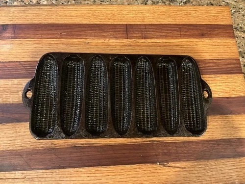Vintage Wagner Ware Cast Iron Cornbread Corn Bread Stick Pan Made in USA