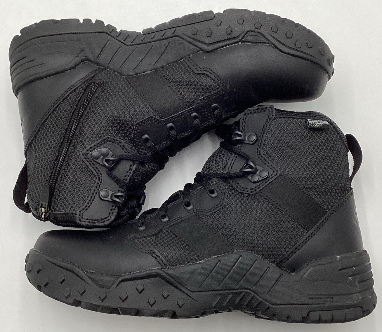 Danner Men's Scorch Side Zip Hiking Boot Size 8.5 D