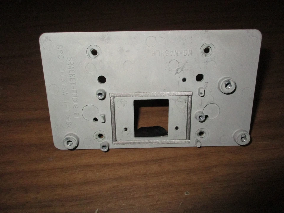 SAMSUNG BRACKET FOCUS LENS BP61-01316A USED IN LIGHT ENGINE BP91-02085A - Image 3 of 3