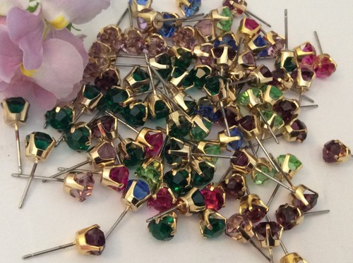 Vintage Claw Earring Goldtone Mixed colour Rhinestone Pack 20 Jewellery RESALE - Picture 3 of 6
