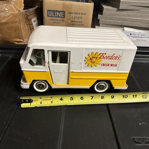 BUDDY L 1960's BORDENS FRESH MILK DELIVERY TRUCK 11 1/2" LONG. RARE! - Picture 2 of 17