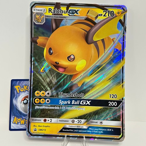 Juego de cartas coleccionables Pokémon Raichu GX Jumbo SM Promos SM213 2019 - Imagen 6 de 9