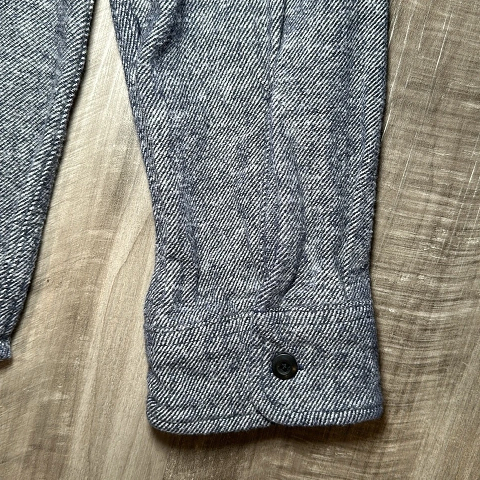 Slate & Stone Long Sleeve Button Down Shirt Jacket - Medium - Image 4 of 4