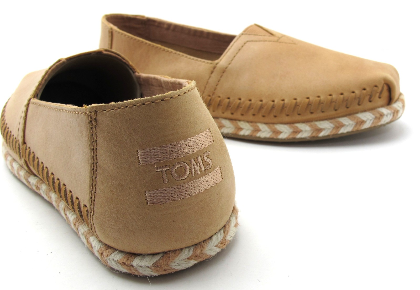 New in Box TOMS Womens Classic Comfort Slip on Honey Leather Rope Sole Size US 5
