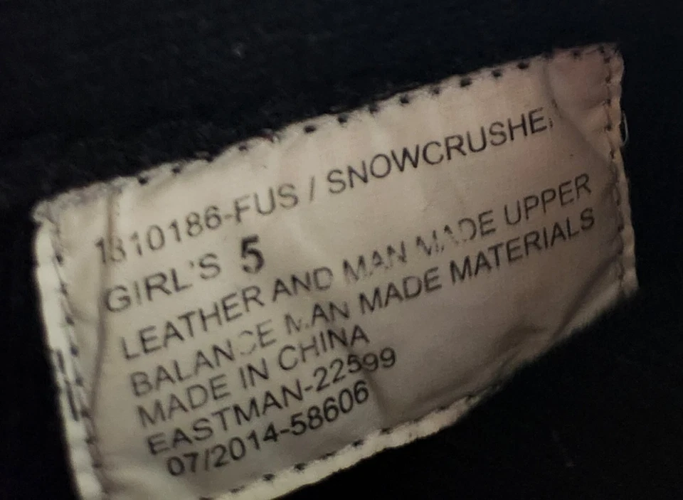 Botas trituradoras de nieve impermeables diseño alpino para niña talla 5 rosa y negro  Foto 2 de 4