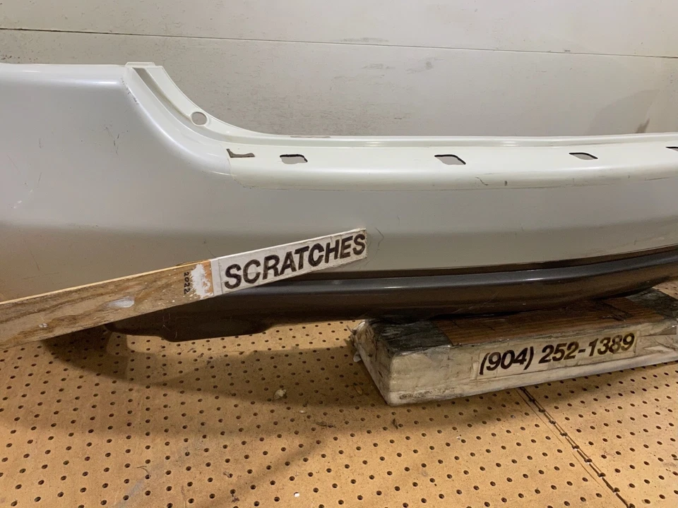 2003-2005 NISSAN MURANO SE SL S TAMPA TRASEIRA OEM 85022-CA040 - Imagem 4 de 4