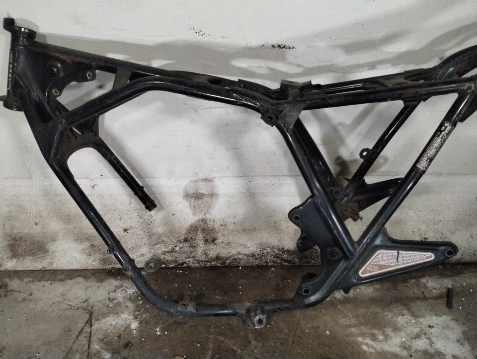 Honda CB750 C 1982 82 chasis de cuadro principal personalizado recto Foto 2 de 4