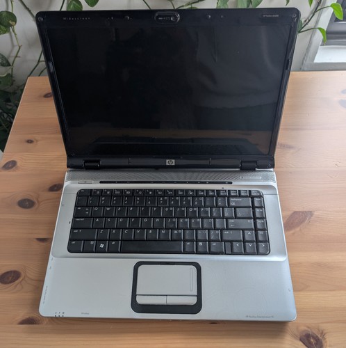 HP Pavilion DV6500 15" Laptop AMD Turion 64 X2 2GB RAM NEEDS NEW BATTERY - Picture 4 of 8