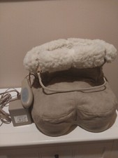 Brookstone Massaging Foot Warmer Massage  Heat With Remote BST-003A Preowned
