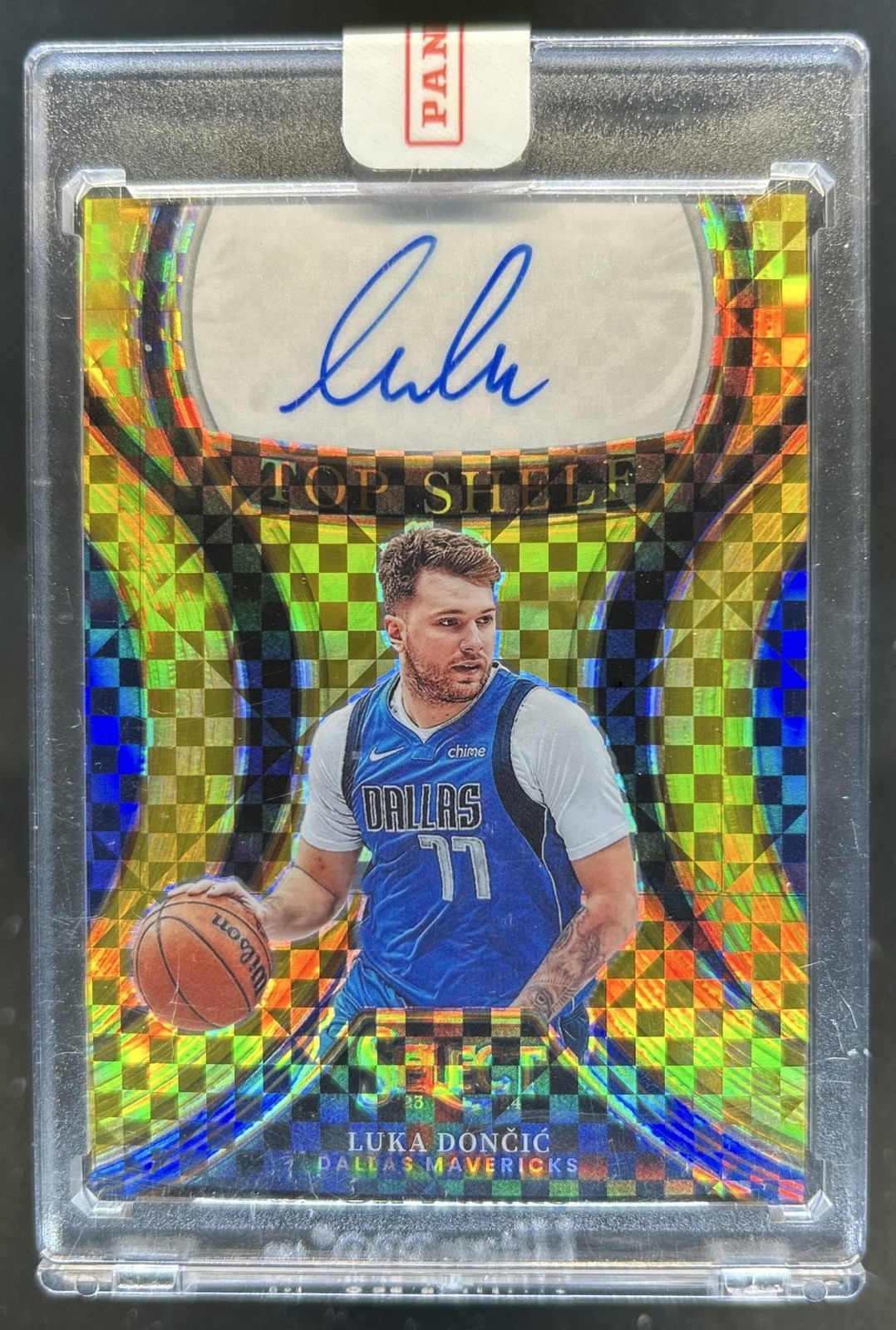 2023-24 Panini Select Luka Doncic Top Shelf Signatures Gold Prizm Auto #/10