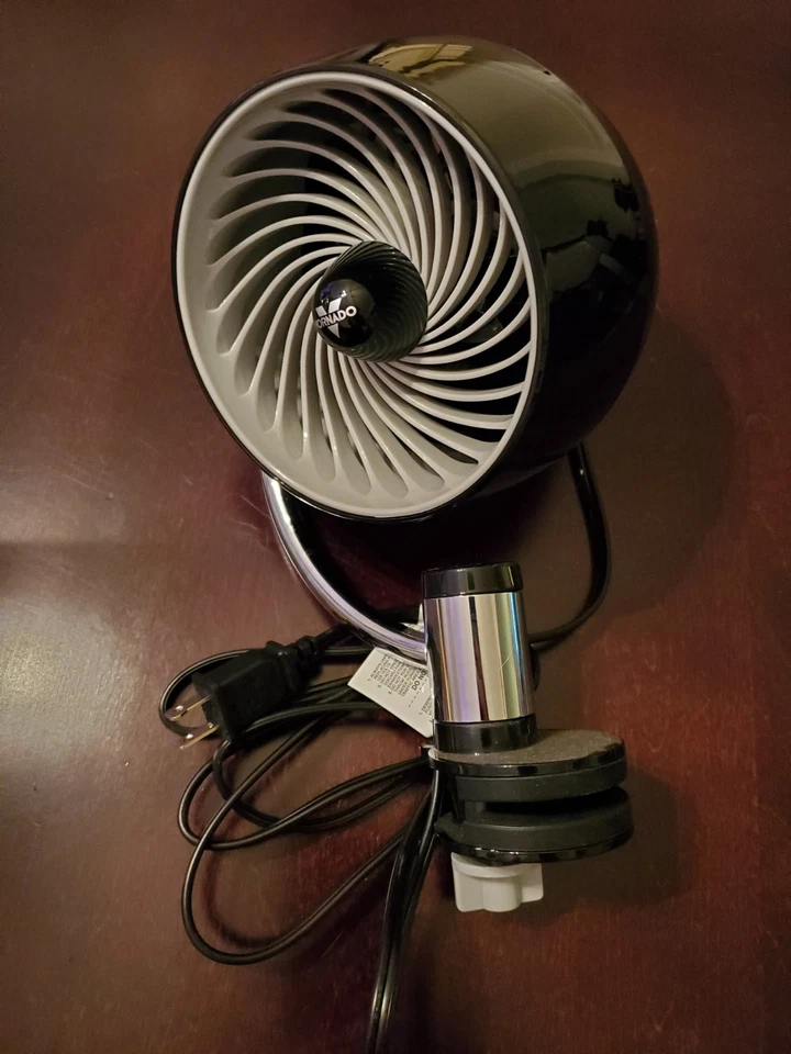 Vornado PivotC Air Circulator/Fan Personal Desk Clamp On Adjustable 3 Speed - Image 3 of 4