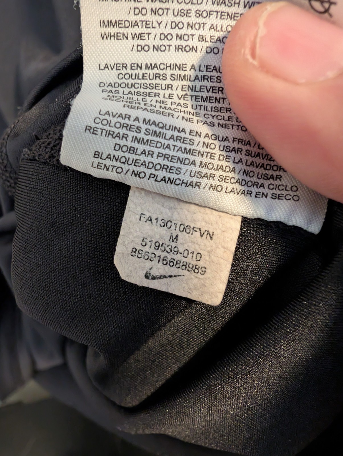 Nike Dri-Fit Men's MEDIUM Lightweight Training Running Shirt Black 519539 thumbnail 4