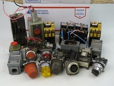 Assortment Allen Bradley , Switches , Buttons, Contactors