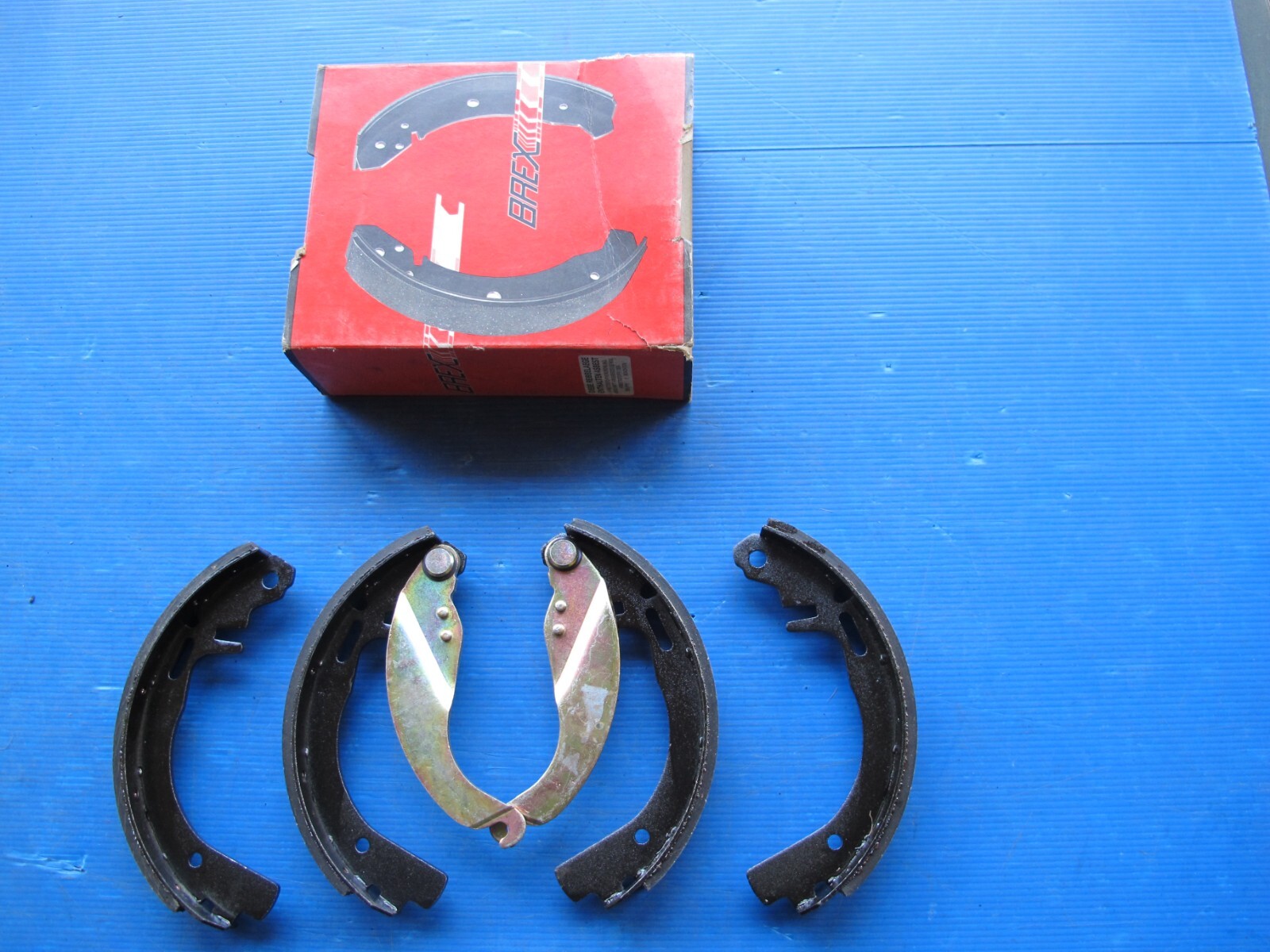 Mâchoires de frein arrière Brex pour Opel Corsa B et C kit tambour
