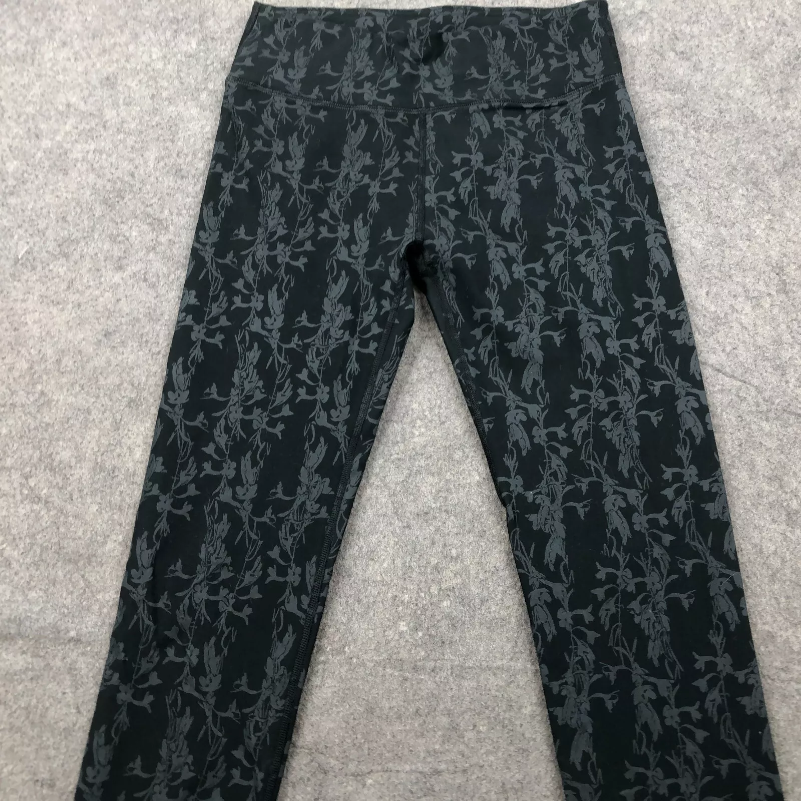fabletics paisley floral yoga workout outdoors hiking leggings