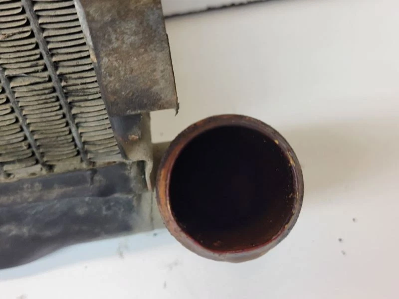 Radiador BMW 320I E21 1977-1978 Foto 3 de 4