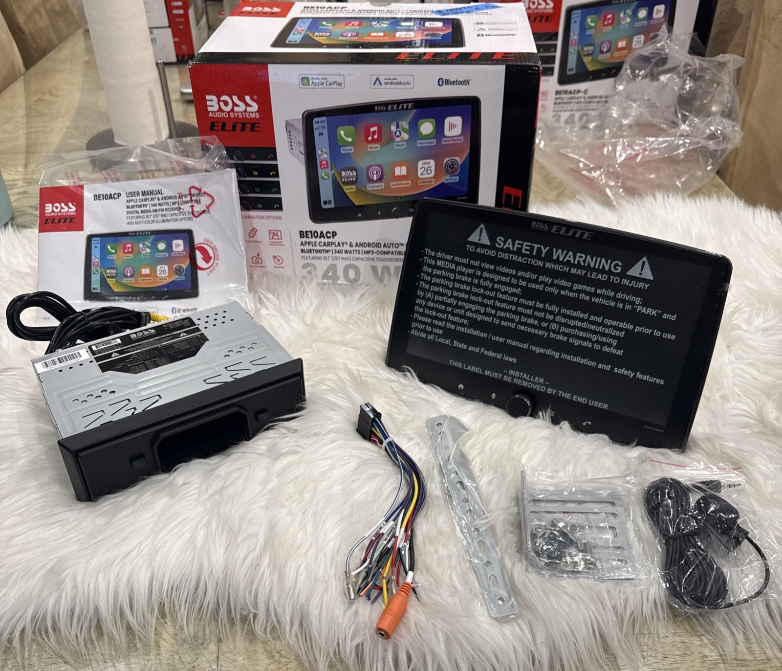 BOSS Audio Systems Elite BE10ACP 10.1" Touch Screen Digital 