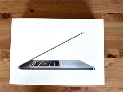 Macbook pro 15,4 i7 16gb Ram 512gb ssd