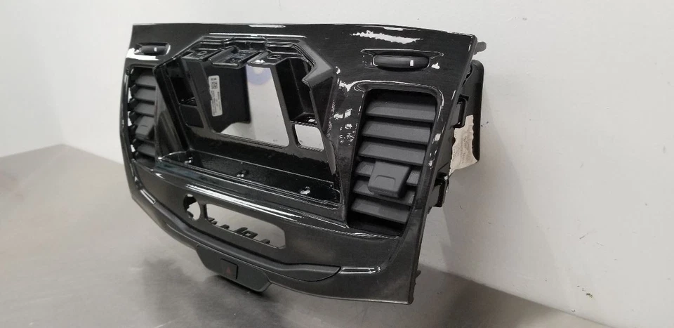 23 FORD TRANSIT 150 EXPLORER VAN TABLERO RADIO BISEL ENVOLVENTE NEGRO MADERA Foto 3 de 4