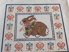 13 Ct BUNNY AND HEART BORDER Handpainted Needlepoint Canvas