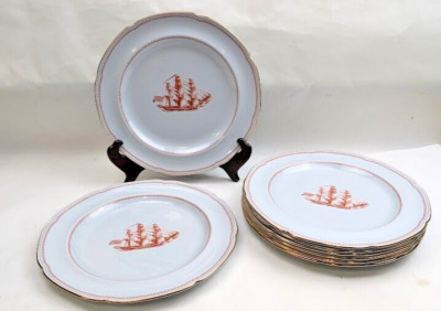 8 Spode England TRADE WINDS RED 10  Dinner Plates w/Gold Trim -No Utensil Marks