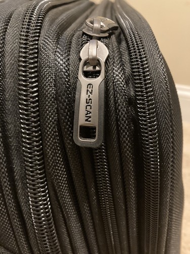 Kenneth Cole Reaction | Rolling Carry-on Business Travel Laptop Bag - Black - Picture 16 of 17