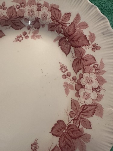Wedgwood Bramble Pink Serving Platter 16 1/2" - Picture 3 of 5