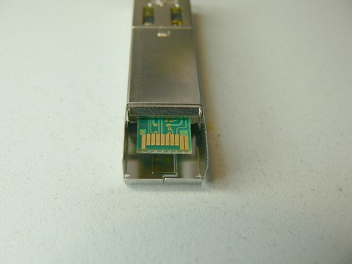 Stratos Lightwave SPLC-20-8-1-B-R6 Transceiver Optique Fibre Channel - Photo 4/6