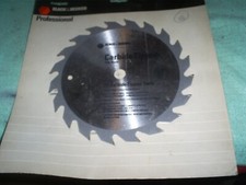 Image of CIRC SAW BLADE 8" X 5/8" CENTRE CARBIDE TIP FOR FAST RIPS BLACK AND DECKER