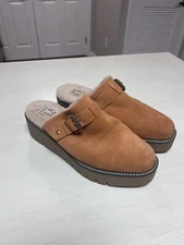 Naturalizer Golden Maple Clogs- Gently Used