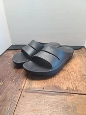 OOFOS Black Recovery Slides Sandels EUC Men's Size 11 Women's Size 13