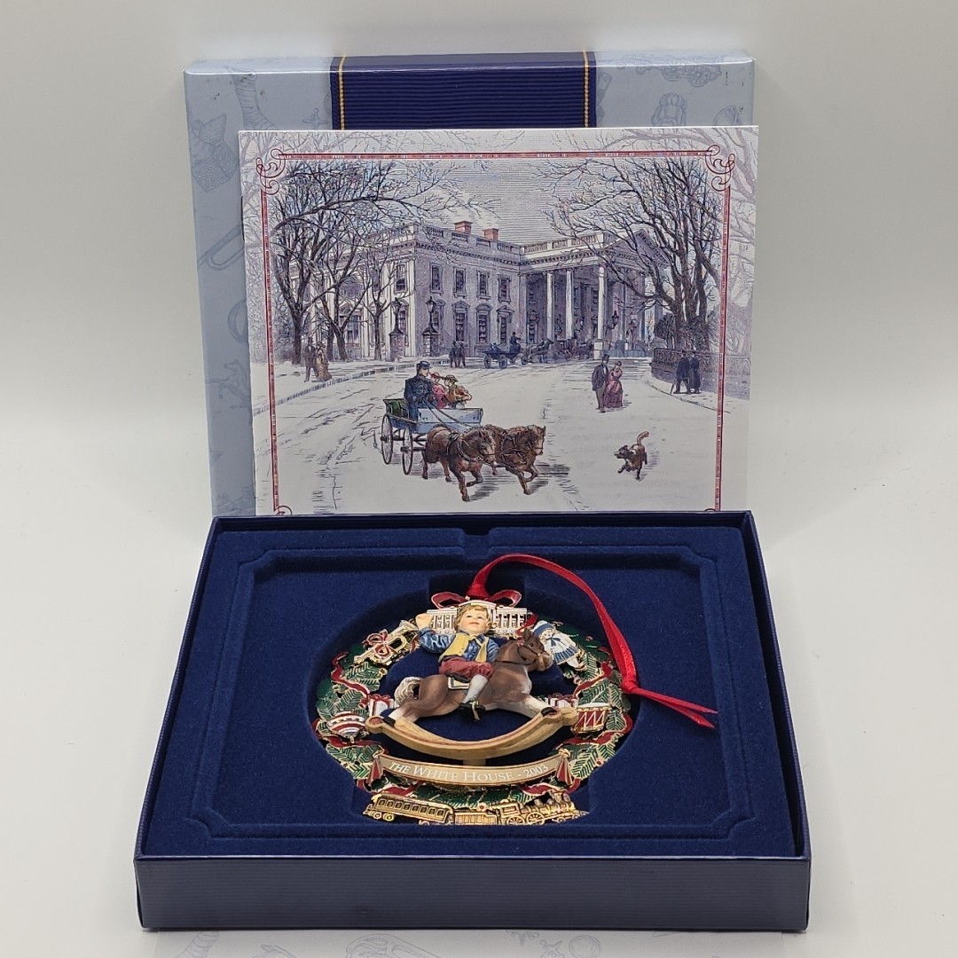 The White House Historical Association 2003 Christmas Ornament w/box and insert