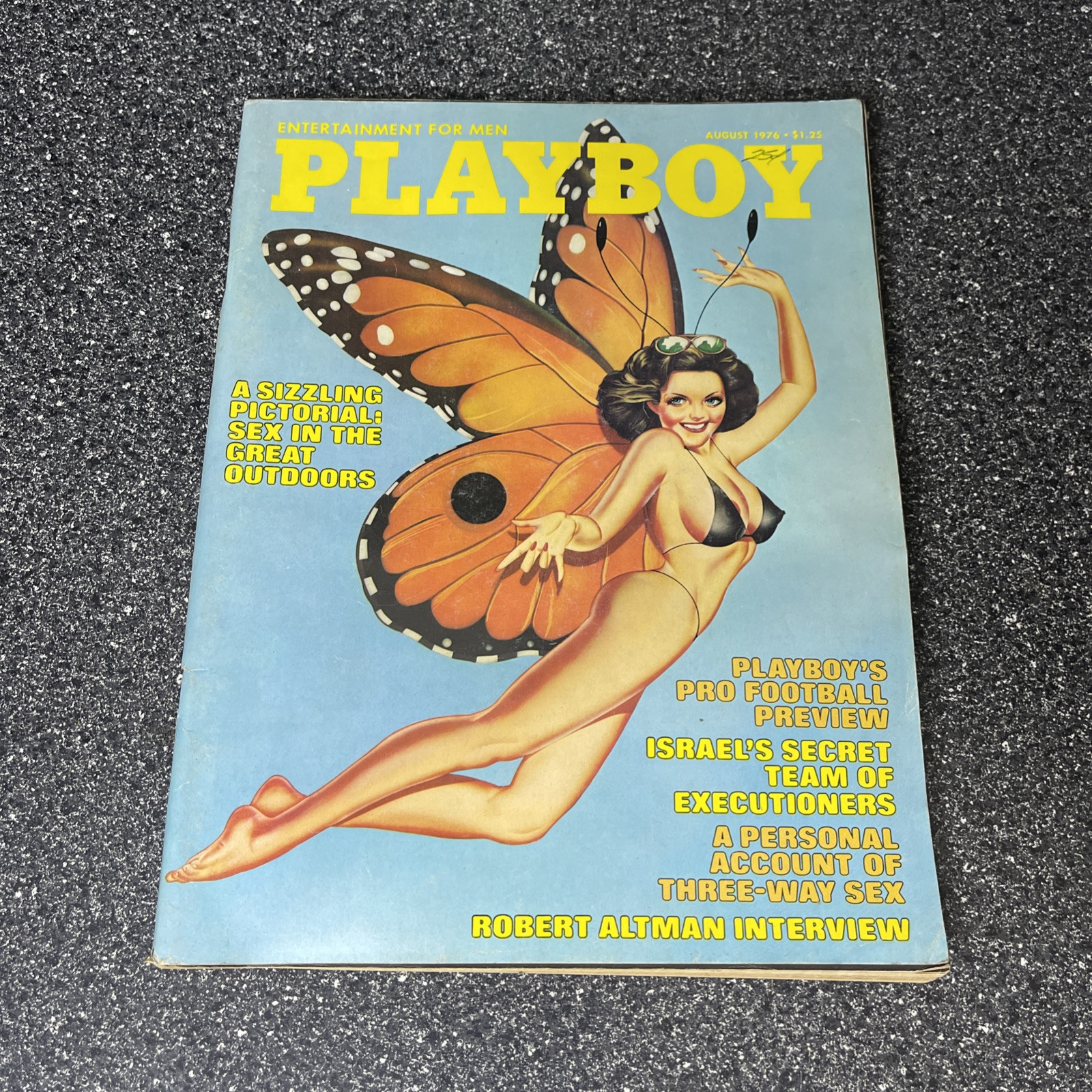 PLAYBOY MAGAZINE AUGUST 1976 LINDA BEATTY, NABOKOV BUTTERFLY EXCELLENT
