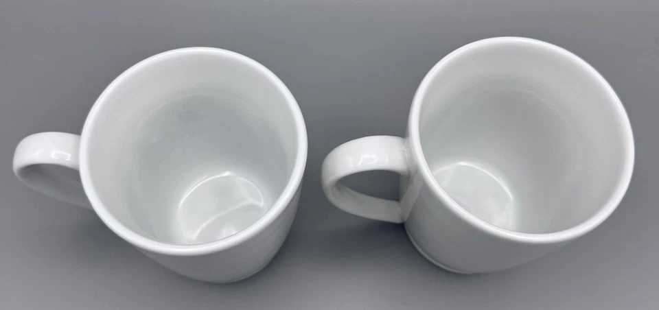 Juego de 2 tazas de café Pottery Barn Great White de 4,25” taza de té con patas de 10 oz Foto 3 de 4