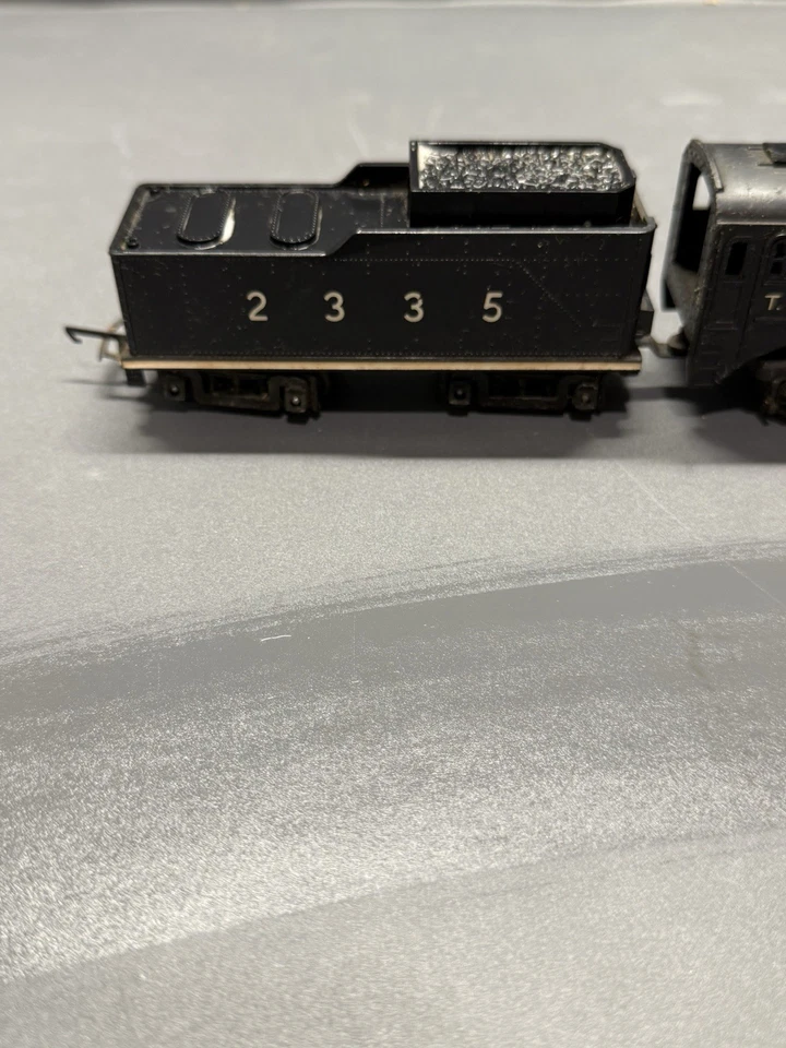 TRIANG R54 R32 TRANSCONTINENTAL 4-6-2 PACIFIC CLASS LOCOMOTIVE 2335 from 1954 ol - Image 2 of 4