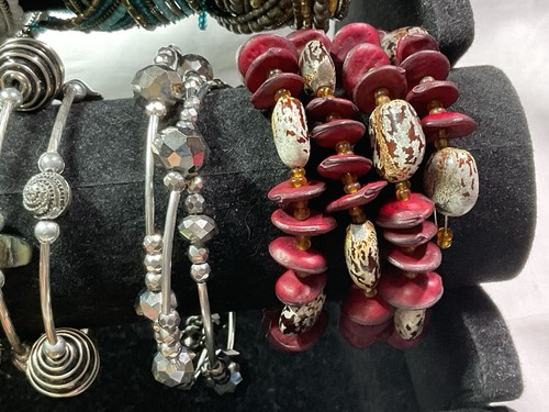 Jewellery Great Job Lot Mixed Colour Seed Bead Cuffs & Memory Wire Bracelets x15 - Picture 6 of 7