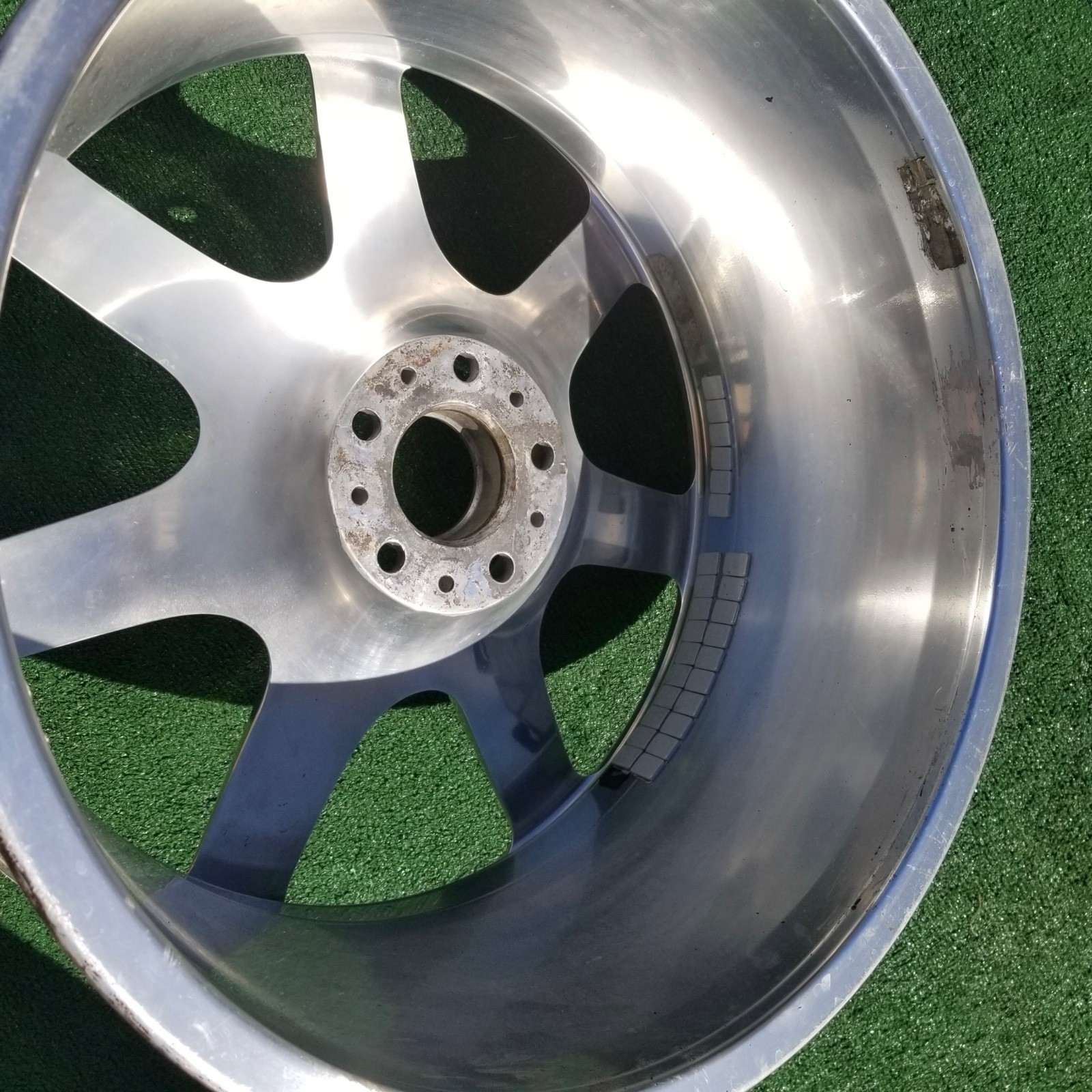 Rolls-Royce Wraith Rear Wheel P/N 6859832