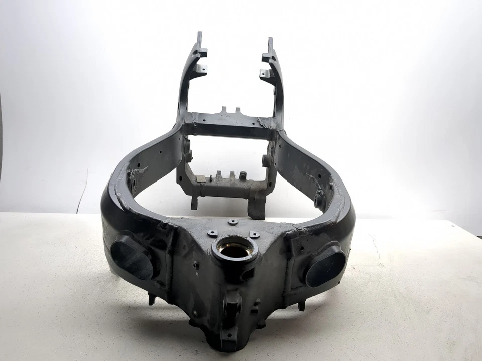 08-18 Suzuki Hayabusa GSX1300R chassi quadro principal STRAIGHT SLVG - Imagem 3 de 4