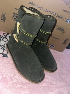 Cozy Women's Winter Boots in Charcoal