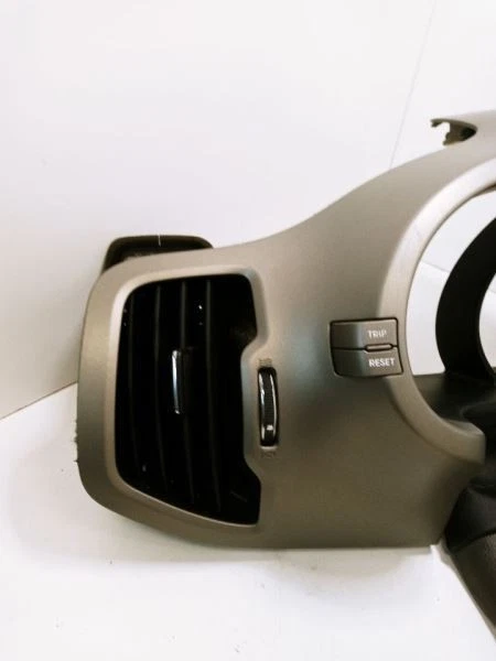 2010 11 2012 KIA SPORTAGE DASH SPEEDOMETER BEZEL ASSY OEM 84851-3W000 - Image 3 of 4