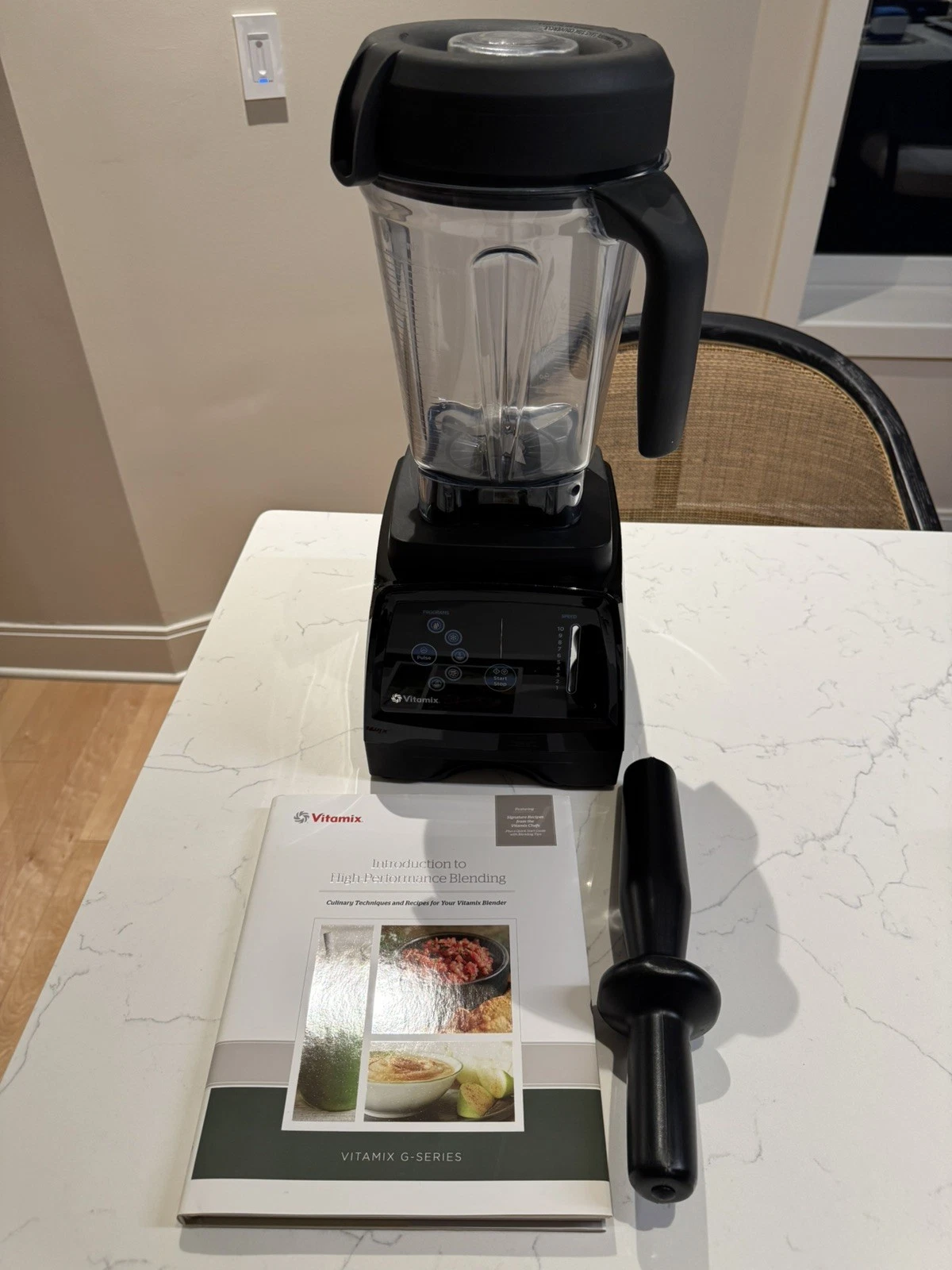 Vitamix VMO158A Blender Reconditioned Used Great Condition Tamper & Recipe Book
Opens in a new windo