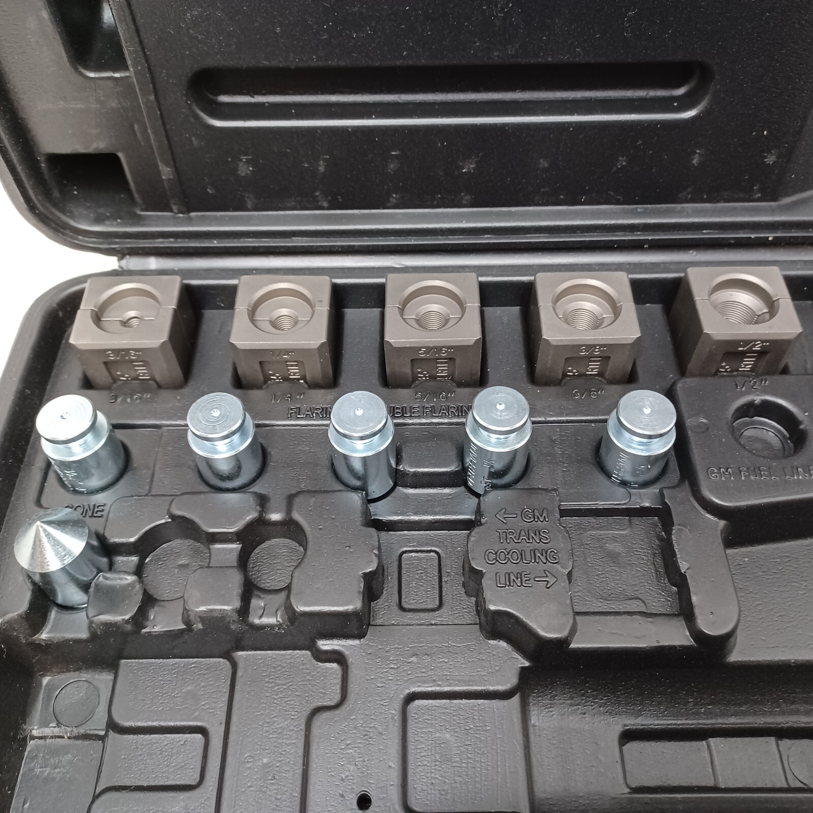 Mastercool 72450 Double Flare Metric Bubble Flaring Tool Set Hydraulic