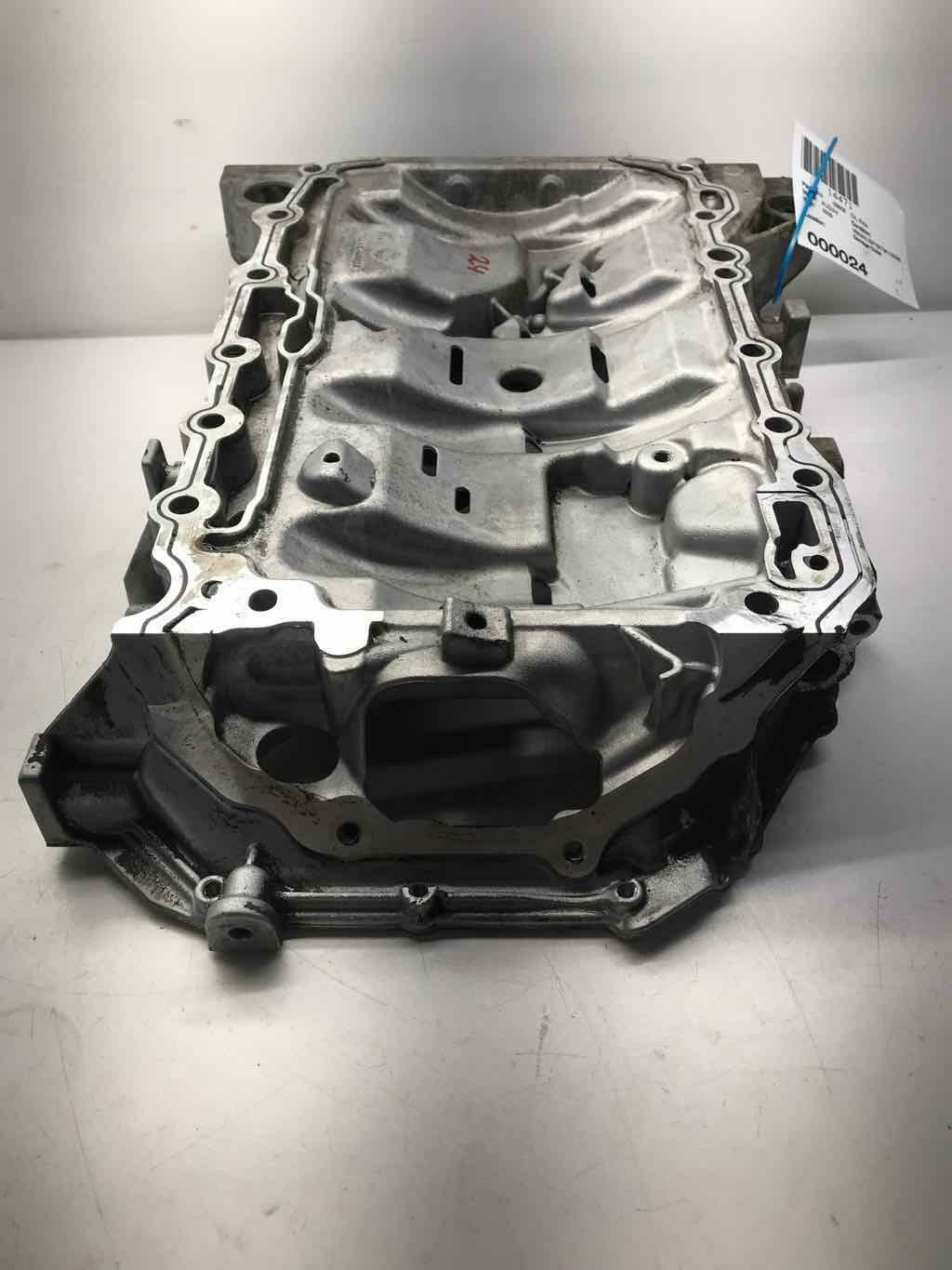 AUDI A4 2005 2006 2007 2008 2009 Engine Upper Front Oil Pan 1706AC