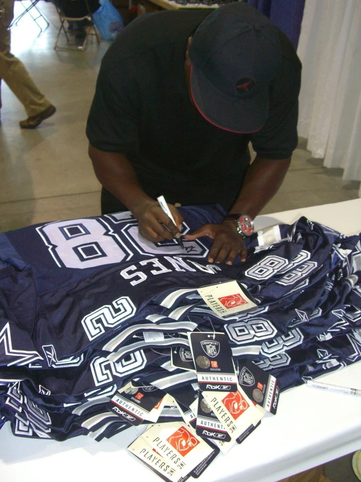 Camiseta de fútbol americano firmada por Felix Jones de los vaqueros certificado de autenticidad PSA/DNA Arkansas Razorbacks automática Foto 2 de 4