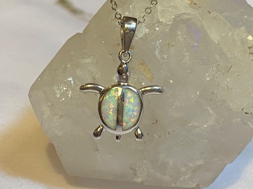 Nina Kuna SS 925 TURTLE w/ White Opal Inlay Pendant on 16” O-link Chain Necklace